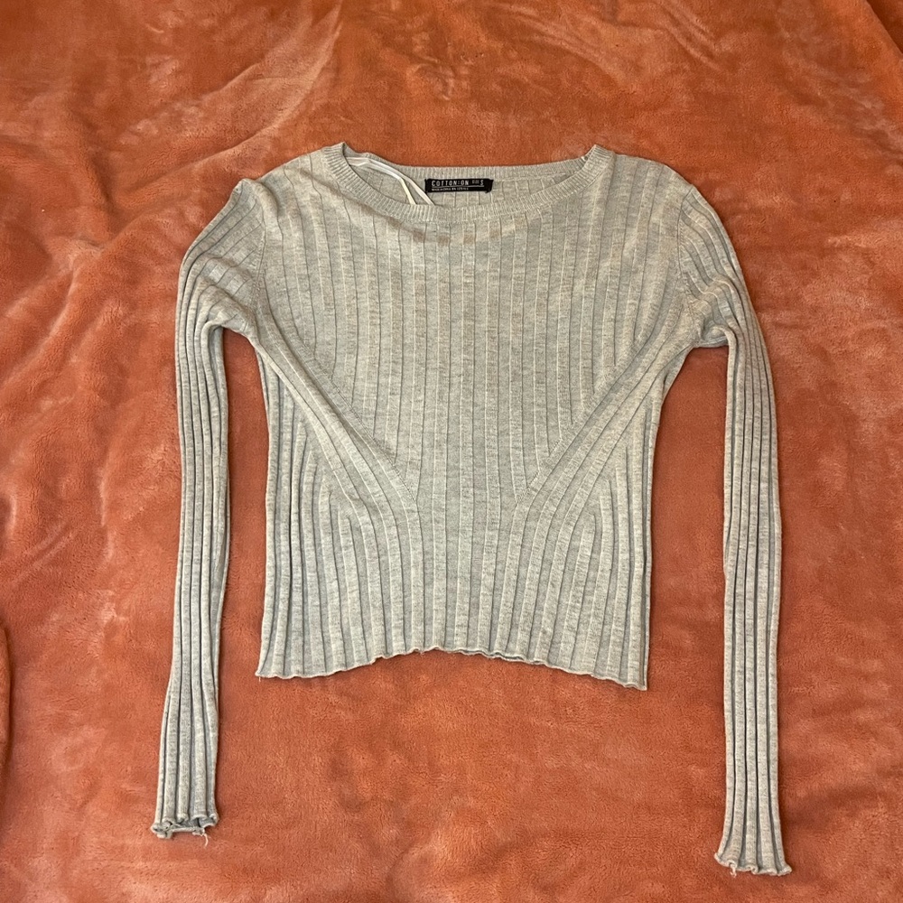 Cotton on gray stretchy, long sleeve crop top, size small